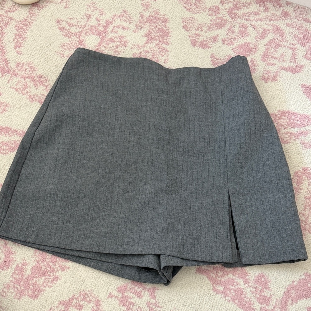 Zara Women's Gray Tailored Skort with Front Slit